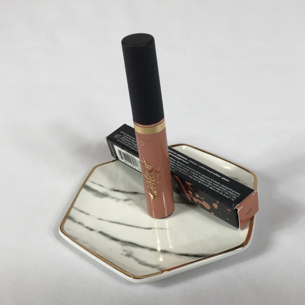 BNIB Tarte Tarteist Lip Paint (Salty)